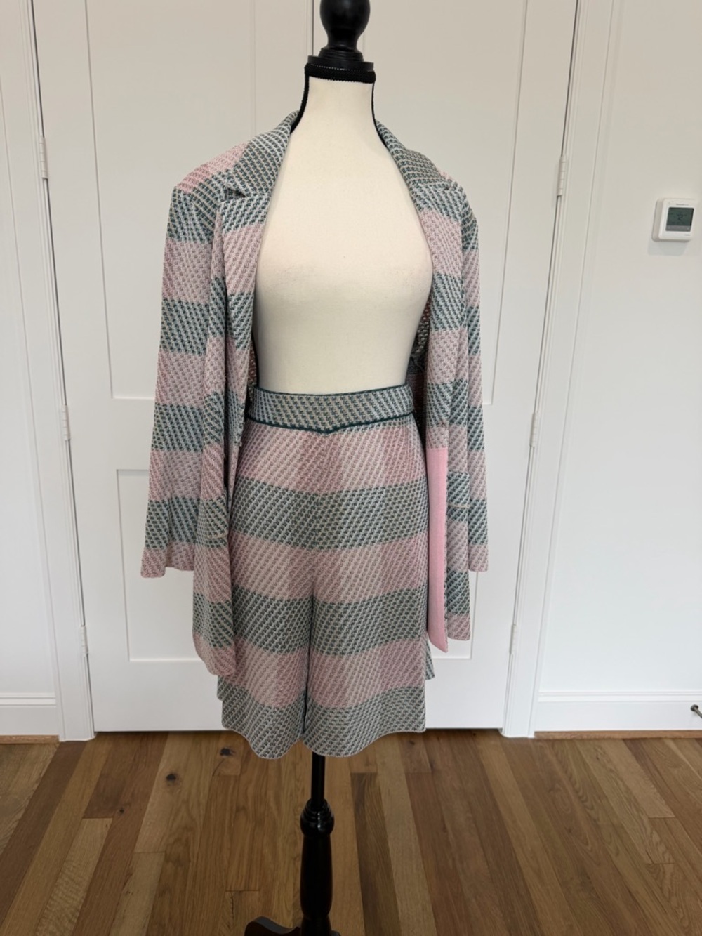 Misook Pink & Navy Plaid Blazer + Shorts Set XL Gold Buttons 💖💙 - Picture 5 of 16
